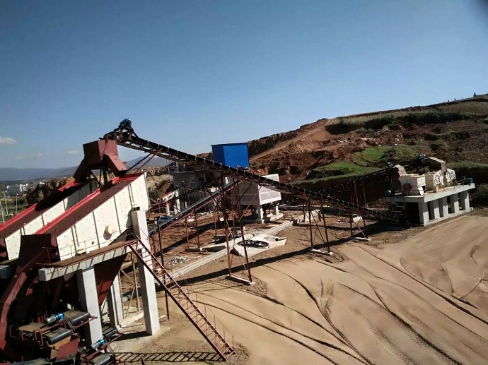 石灰石碎（suì）石生產線